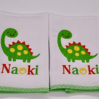 Kit 2 Fraldas de Boca Bordadas - Dinossauro + Nome