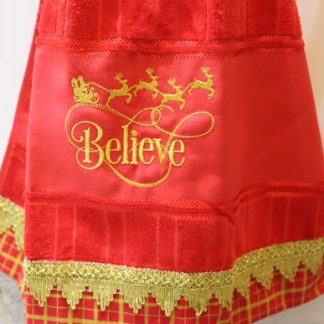 Toalha de Rosto Bordada - Believe