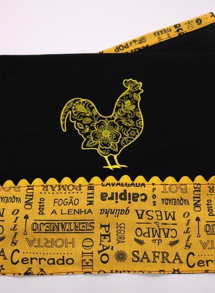 Pano de Prato Bordado - Preto/galinha