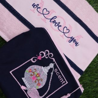 Kit Dia das Mães - Toalha Rosa + Necessaire Azul Marinho