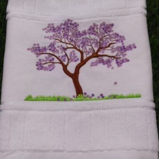Toalha de Lavabo Bordada - Ipê Roxo