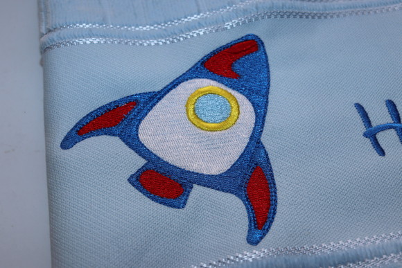 Toalha de Banho Bordada - Astronauta
