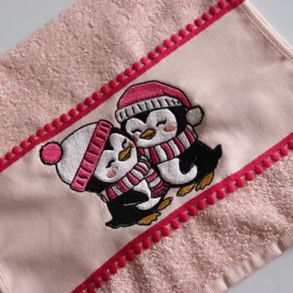 Toalha de Lavabo Rosa Bordada- Pinguins